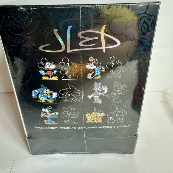 NWT. Disney Micke vinyl figure. Artist: Joe Ledbetter (J.Led) limited edition - Picture 2 of 9